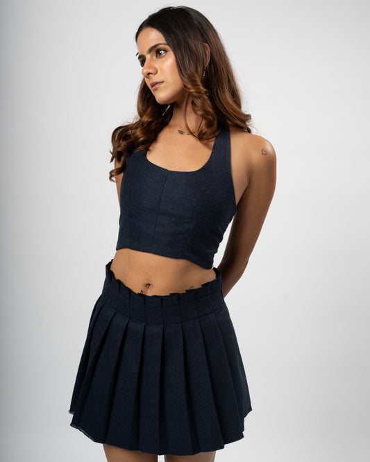 Raw Pleated Woolen Skirt